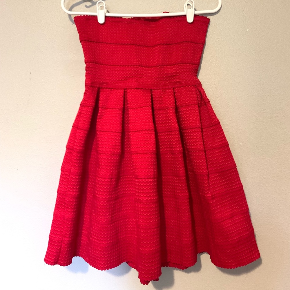Red strapless tube dress - Picture 1 of 8